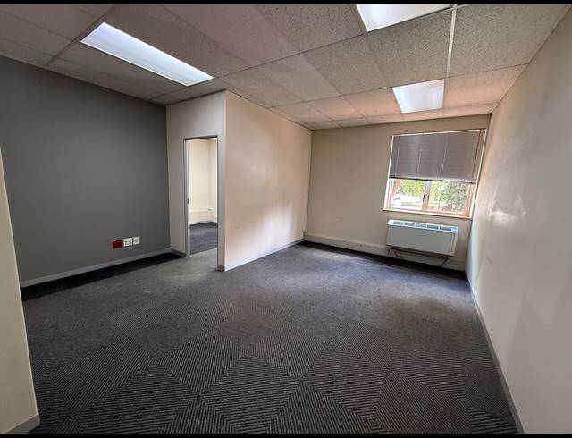 313M² OFFICE TO LET IN RIVIERA
